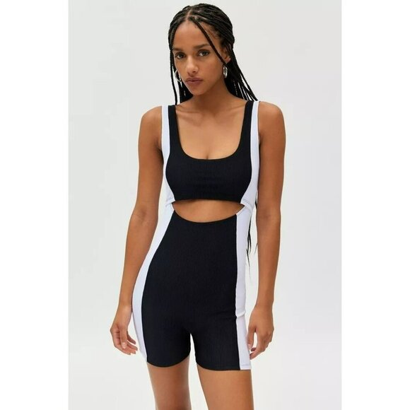 UO Beach Riot Everly Onsie RomperBlack/White Colorblock Ribbed Knit SZ M NWT